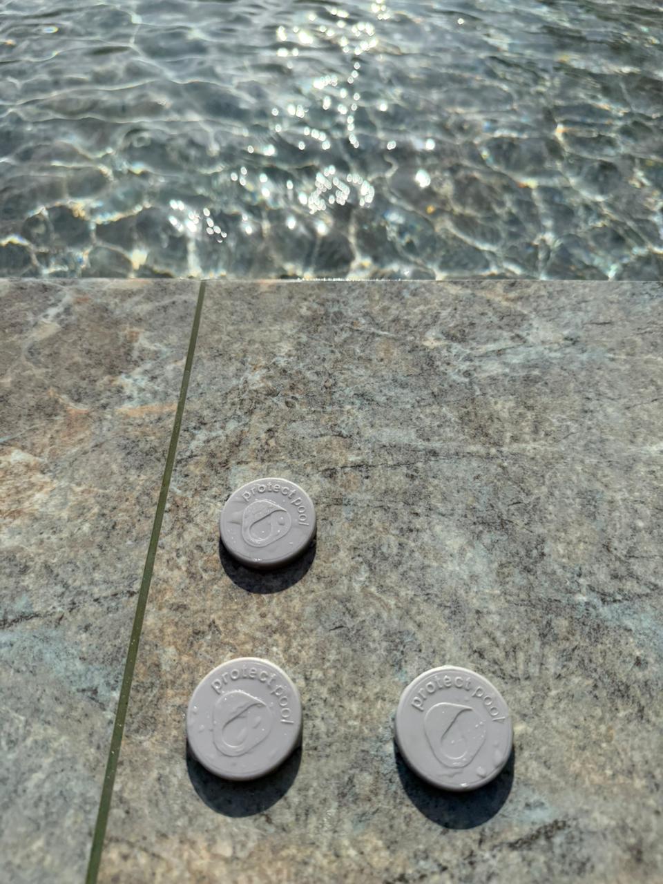 Detalhes de acabamento da cerca removível ProtectPool